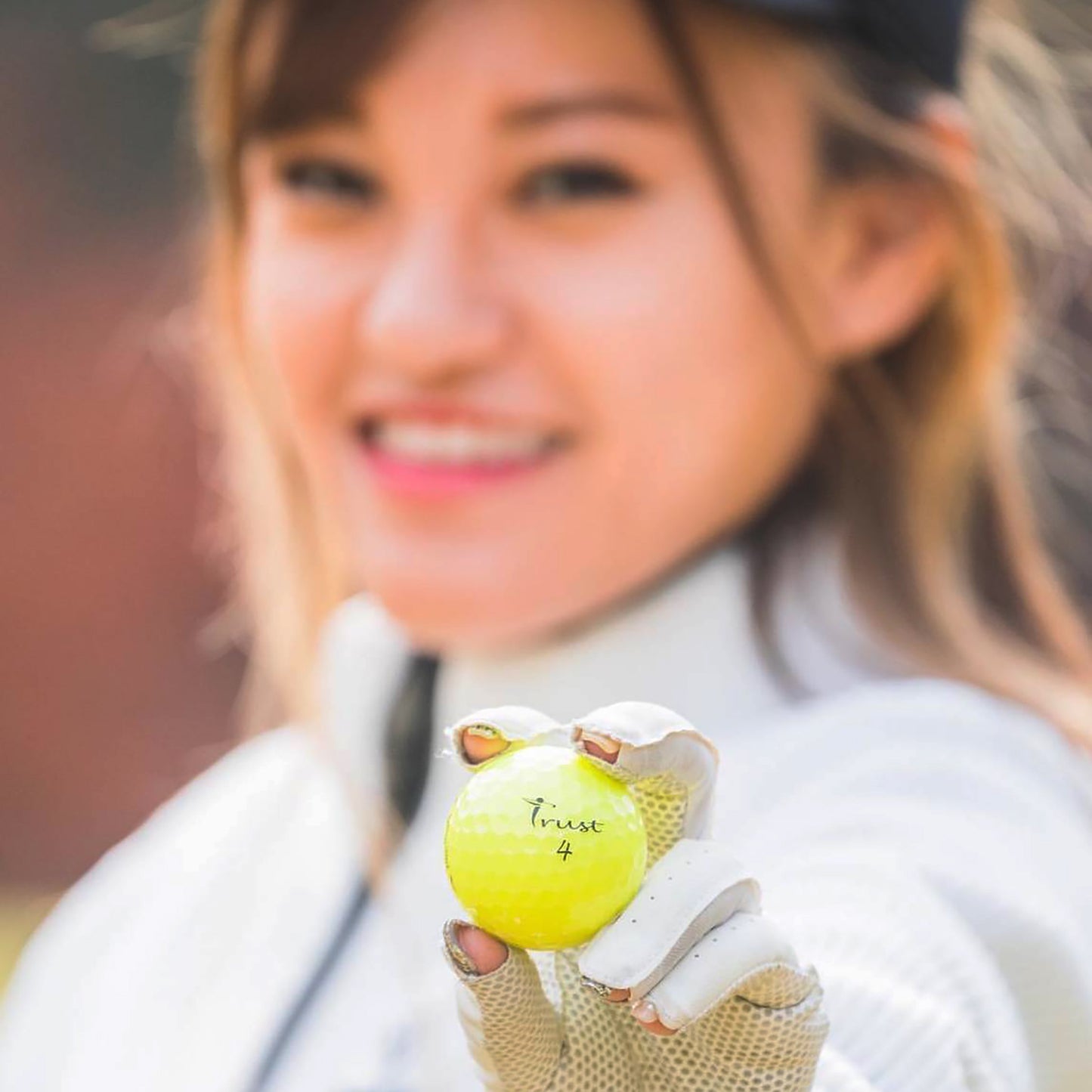 Trust Golf Balls Aurora Yellow – Balles de golf colorées, uréthane cristal, boîte de 12